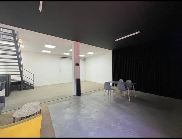 160M² WAREHOUSE TO LET IN BARBEQUE DOWNS